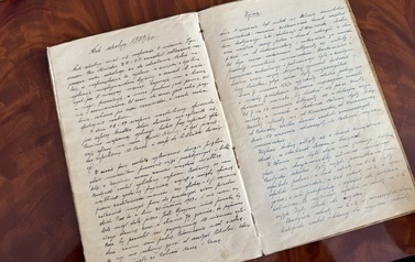 Przekazanie Kroniki Szkolnej Jana Kamosińskiego, Ratusz 12.10.2026 r. 7