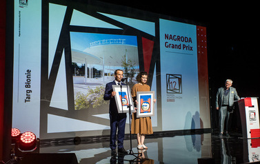 Nagroda Architektoniczną POLITYKI - Grand Prix 2022 za projekt Targu Błonie 13