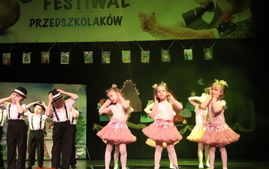 Taneczny Festiwal Przedszkolak&oacute;w, fot. Marek Frejnik 66