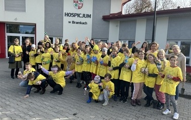 Pola Nadziei dla pacjent&oacute;w z hospicjum w Bramkach zasadzone! 1