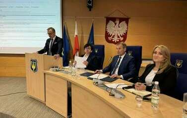 XII Sesja Rady Miejskiej w Błoniu 13