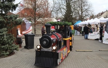 JARMARK ŚWIĄTECZNY W BłONIU - 12-14.12.2025 23