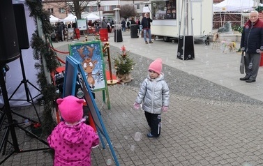 JARMARK ŚWIĄTECZNY W BłONIU - 12-14.12.2025 42