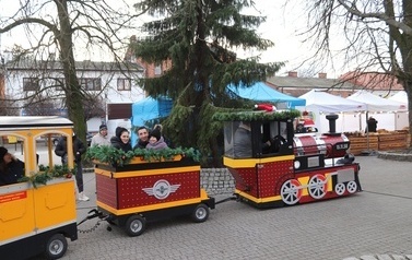 JARMARK ŚWIĄTECZNY W BłONIU - 12-14.12.2025 51