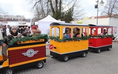 JARMARK ŚWIĄTECZNY W BłONIU - 12-14.12.2025 61