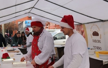 JARMARK ŚWIĄTECZNY W BłONIU - 12-14.12.2025 69