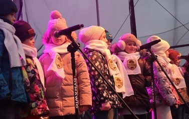 JARMARK ŚWIĄTECZNY W BłONIU - 12-14.12.2025 103