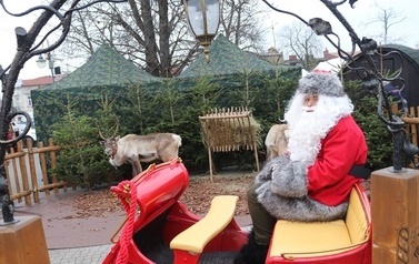 JARMARK ŚWIĄTECZNY W BłONIU - 12-14.12.2025 122