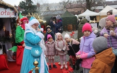 JARMARK ŚWIĄTECZNY W BłONIU - 12-14.12.2025 127