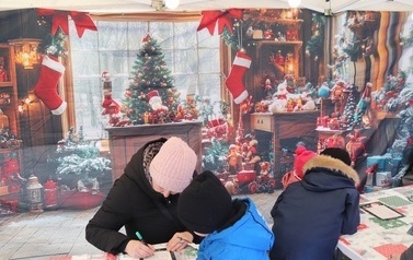 JARMARK ŚWIĄTECZNY W BłONIU - 12-14.12.2025 136