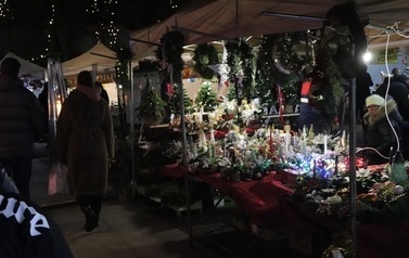 JARMARK ŚWIĄTECZNY W BłONIU - 12-14.12.2025 172
