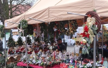JARMARK ŚWIĄTECZNY W BłONIU - 12-14.12.2025 204