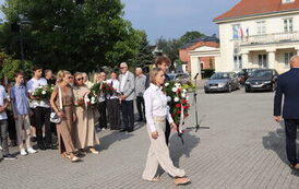 82. rocznica Powstania Warszawskiego - obchody na Rynku w Błoniu 1.08.2026 r. 34