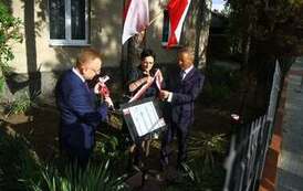 Odsłonięcie tablicy pamięci śp. Alicji Kwiatkowskiej w Błoniu 1.09.2026 r. 3