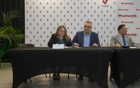 Pozyskaliśmy 226 730,00 zł dofinansowania na remont nawierzchni boiska sportowego ORLIK w Błoniu 20
