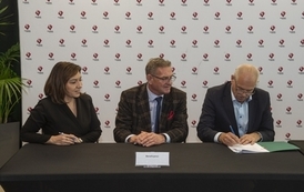 Pozyskaliśmy 226 730,00 zł dofinansowania na remont nawierzchni boiska sportowego ORLIK w Błoniu 31