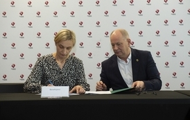 Pozyskaliśmy 226 730,00 zł dofinansowania na remont nawierzchni boiska sportowego ORLIK w Błoniu 35