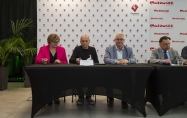 Pozyskaliśmy 226 730,00 zł dofinansowania na remont nawierzchni boiska sportowego ORLIK w Błoniu 37