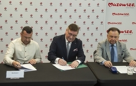 Pozyskaliśmy 226 730,00 zł dofinansowania na remont nawierzchni boiska sportowego ORLIK w Błoniu 45