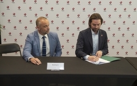 Pozyskaliśmy 226 730,00 zł dofinansowania na remont nawierzchni boiska sportowego ORLIK w Błoniu 71