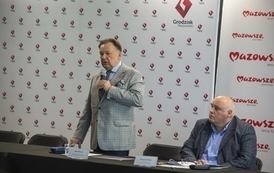 Pozyskaliśmy 226 730,00 zł dofinansowania na remont nawierzchni boiska sportowego ORLIK w Błoniu 77
