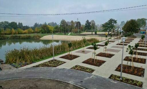 Zdjęcie do Zaproszenie do składania ofert cenowych w konkursie na dzierżawę gruntu i zapewnienie obsługi gastronomicznej na terenie Glinianek w Błoniu