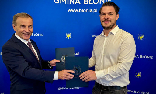 Zdjęcie do Podpisano umowę na przebudowę drogi w Rokitnie Majątku
